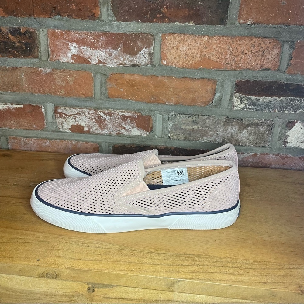 𝅺Blush Slip On Sperry’s